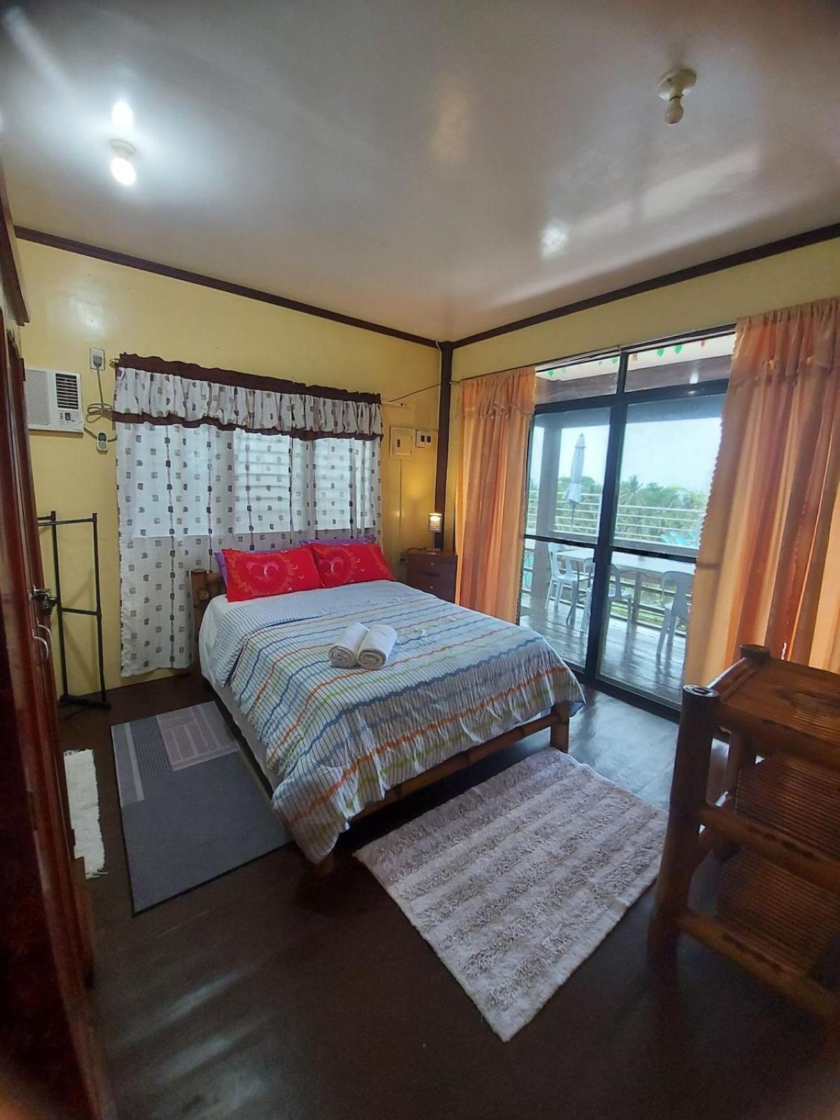 Island Samal Overlooking View House With Swimming Pools San Antonio  Exterior photo