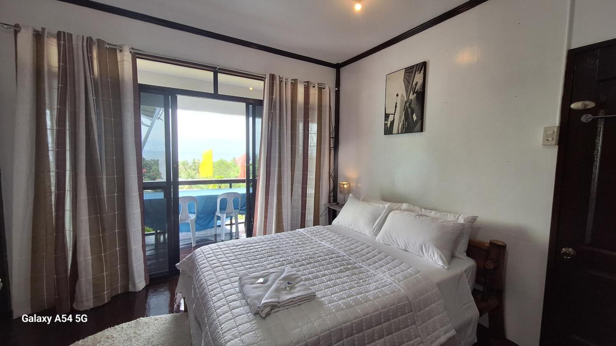 Island Samal Overlooking View House With Swimming Pools San Antonio  Exterior photo